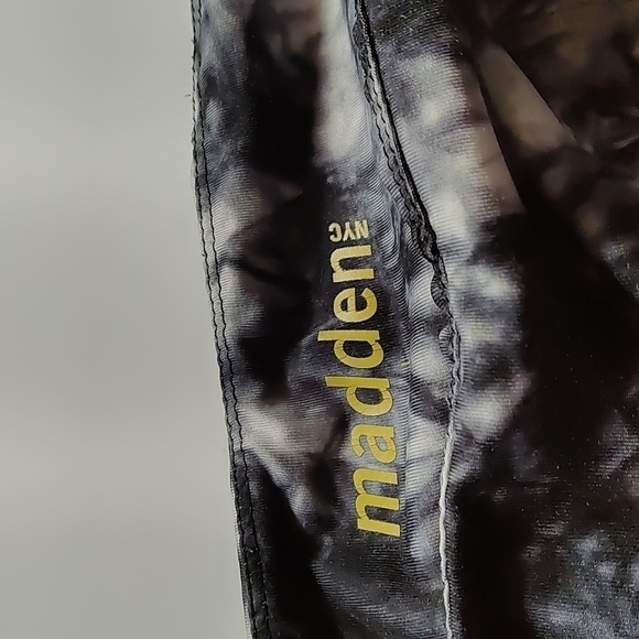 Madden NYC - women's leggings gym attire - Size: L - black/ grey/white - Picture 2 of 7